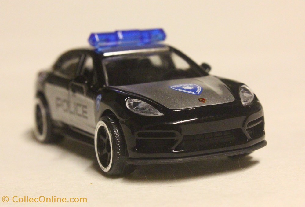 Porsche Panamera 4 modele reduit voiture porsche panamera