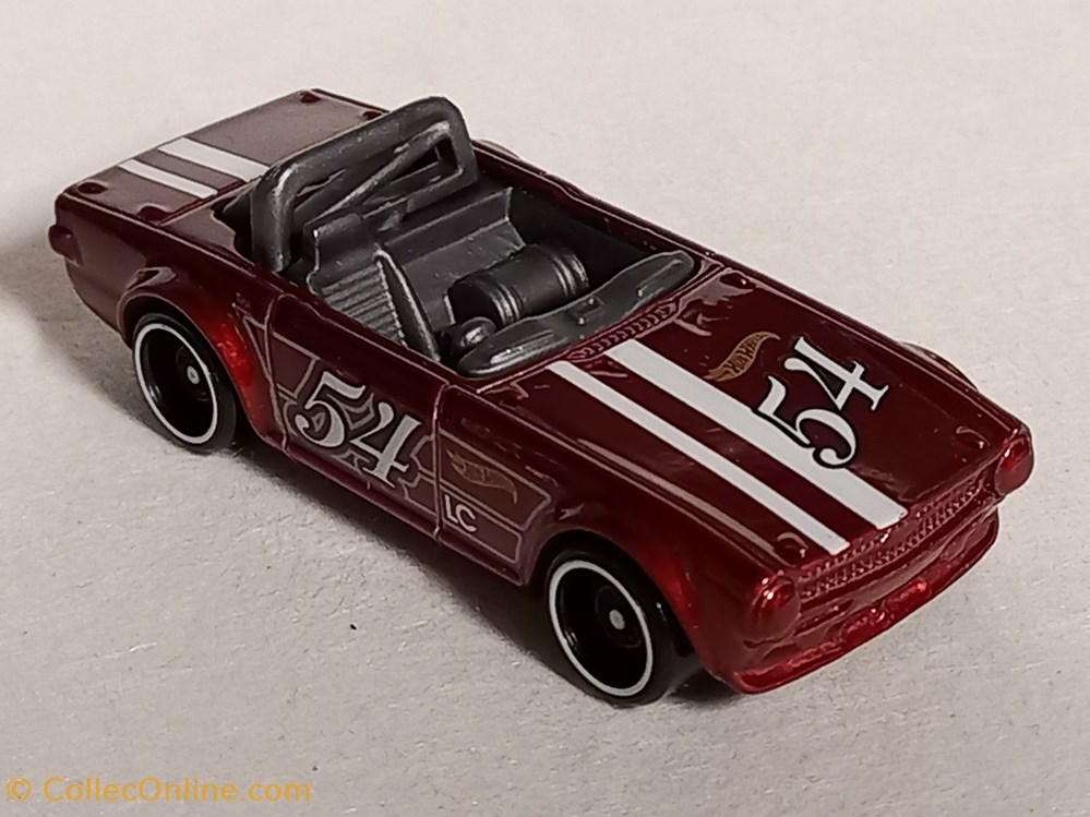 Triumph TR6 modeles reduits voitures triumph tr6