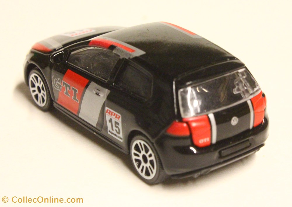 Volkswagen Golf GTI 2 modeles reduits voitures volkswagen golf gti