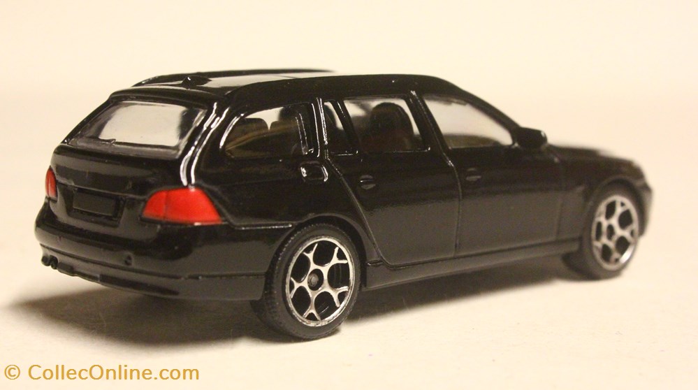 BMW 5 Touring 4 modeles reduits voitures bmw 5 touring