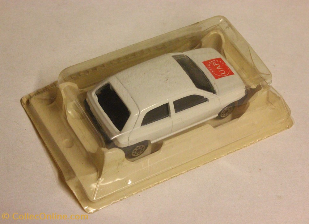modele reduit voiture renault clio
