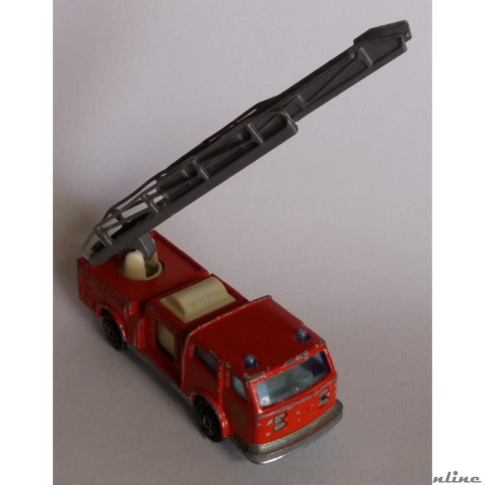 Pompier 3 modele reduit voiture pompier