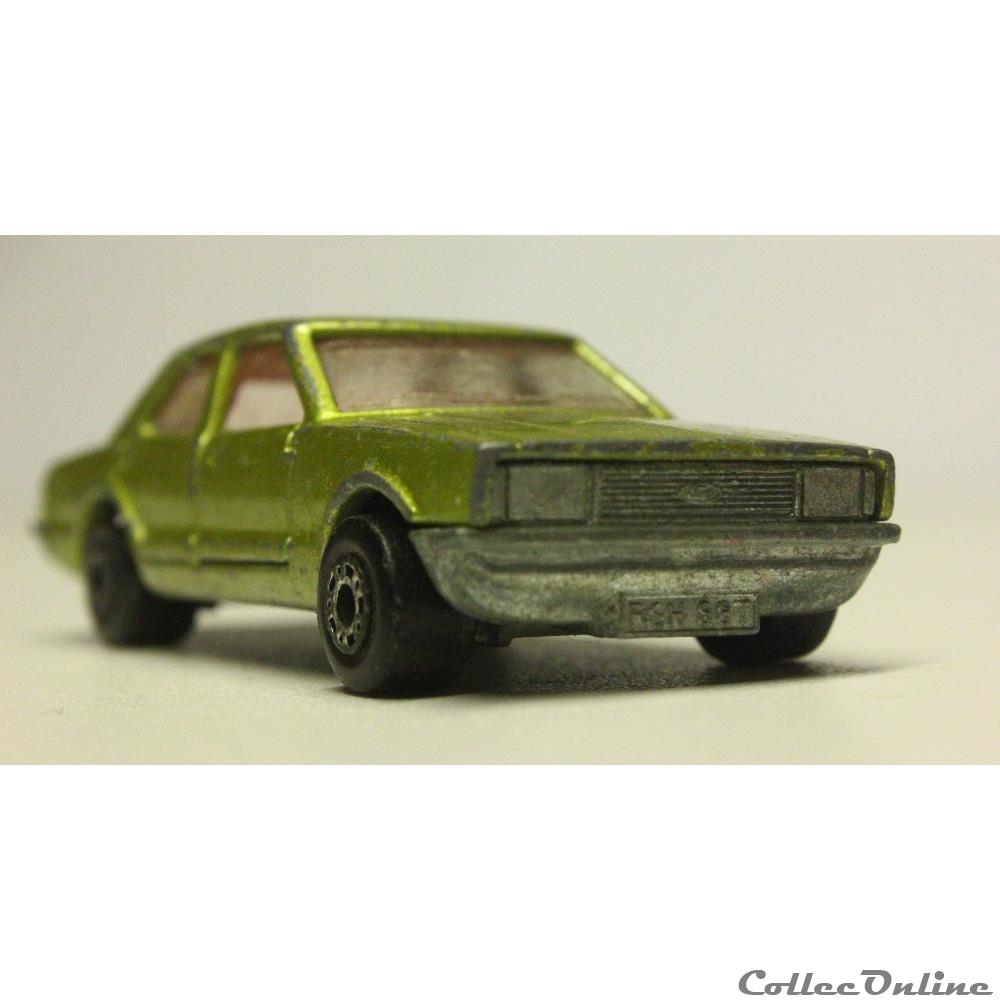 modele reduit voiture ford cortina