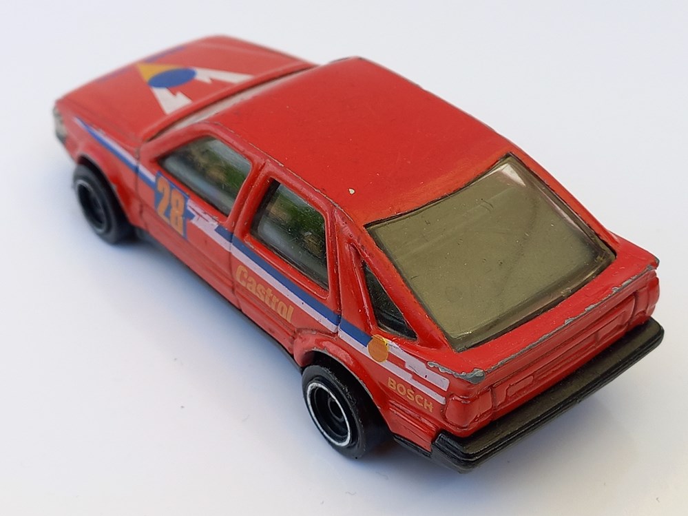 SAAB 9000 modeles reduits voitures saab 9000