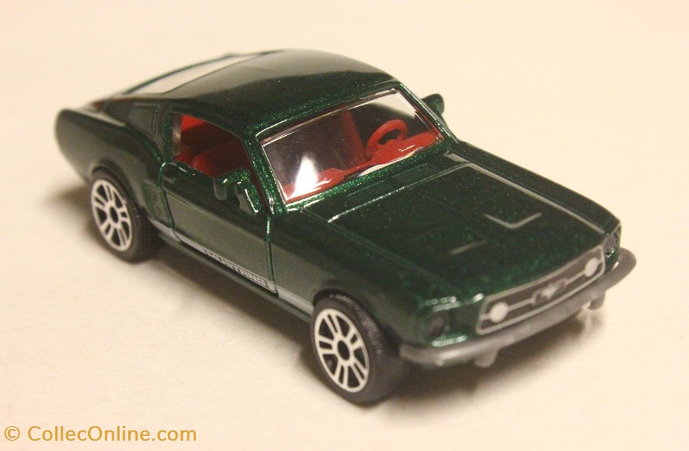 modele reduit voiture ford mustang