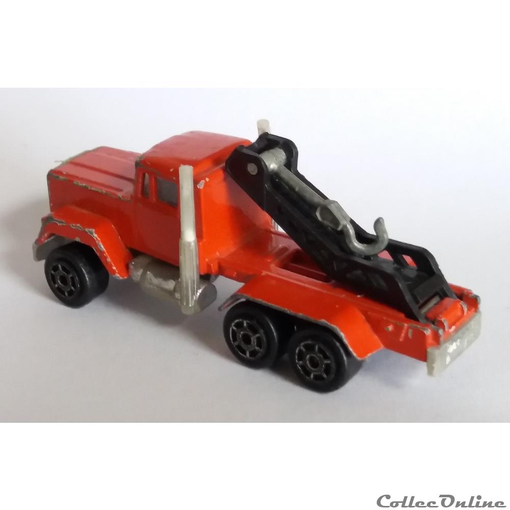Mack Towing Truck 3 modele reduit voiture mack towing truck