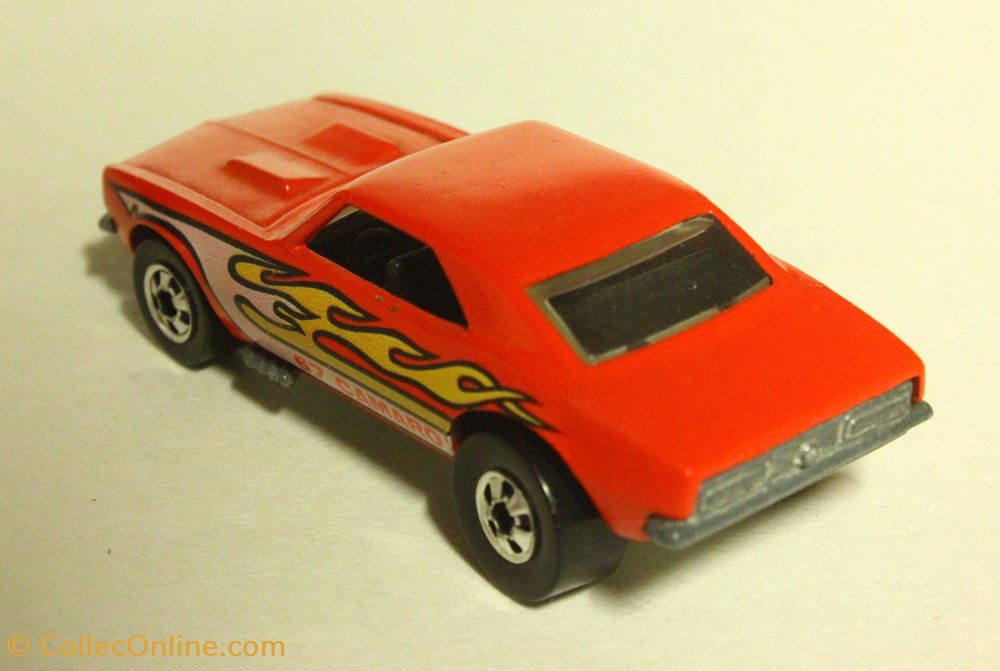 '67 Camaro 2 modeles reduits voitures chevrolet 67 camaro