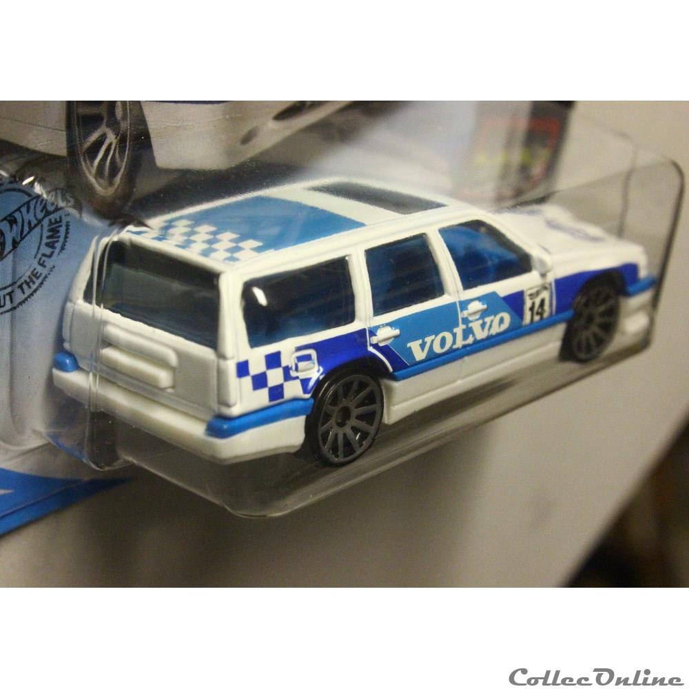 modele reduit voiture hw race day 02 10 volvo 850 estate