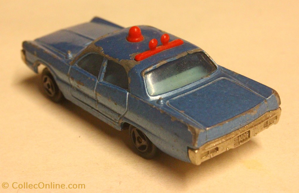 Plymouth Fury Police 2 modeles reduits voitures plymouth fury police