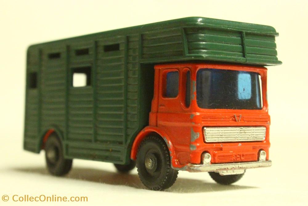 Horse Box 4 modeles reduits voitures horse box