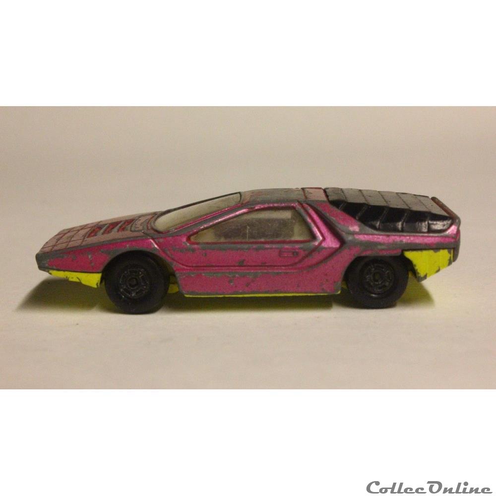 modele reduit voiture alfa carabo