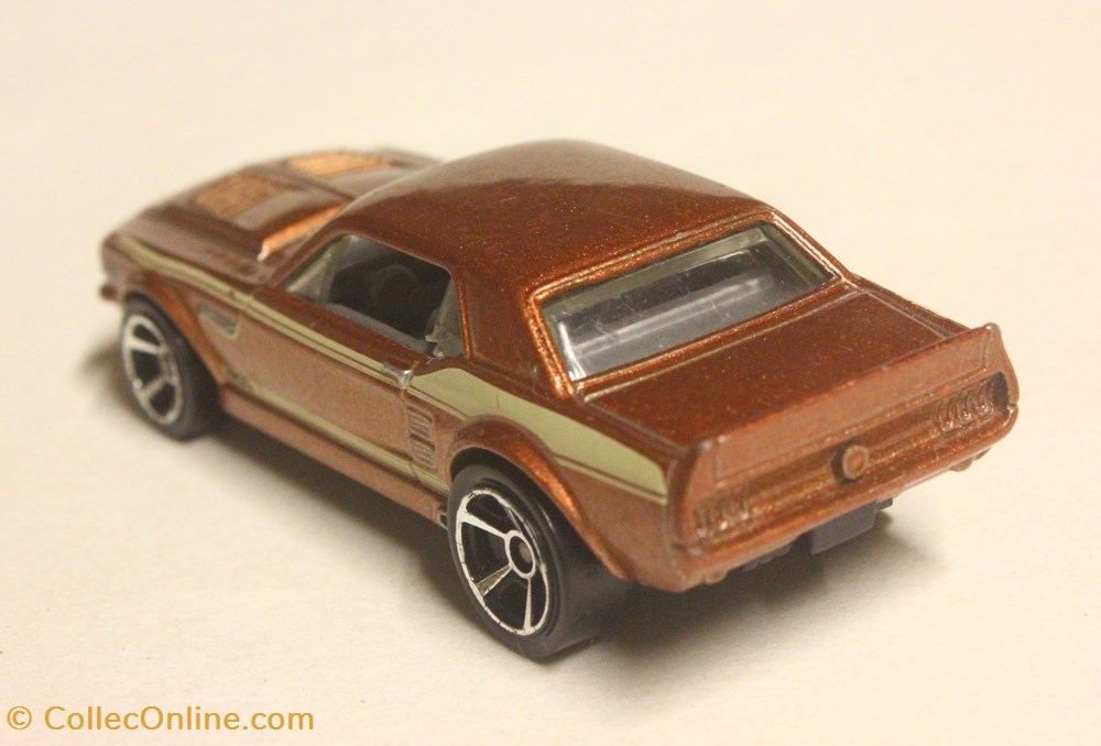 '67 Ford Mustang GT 2 modele reduit voiture 67 ford mustang gt