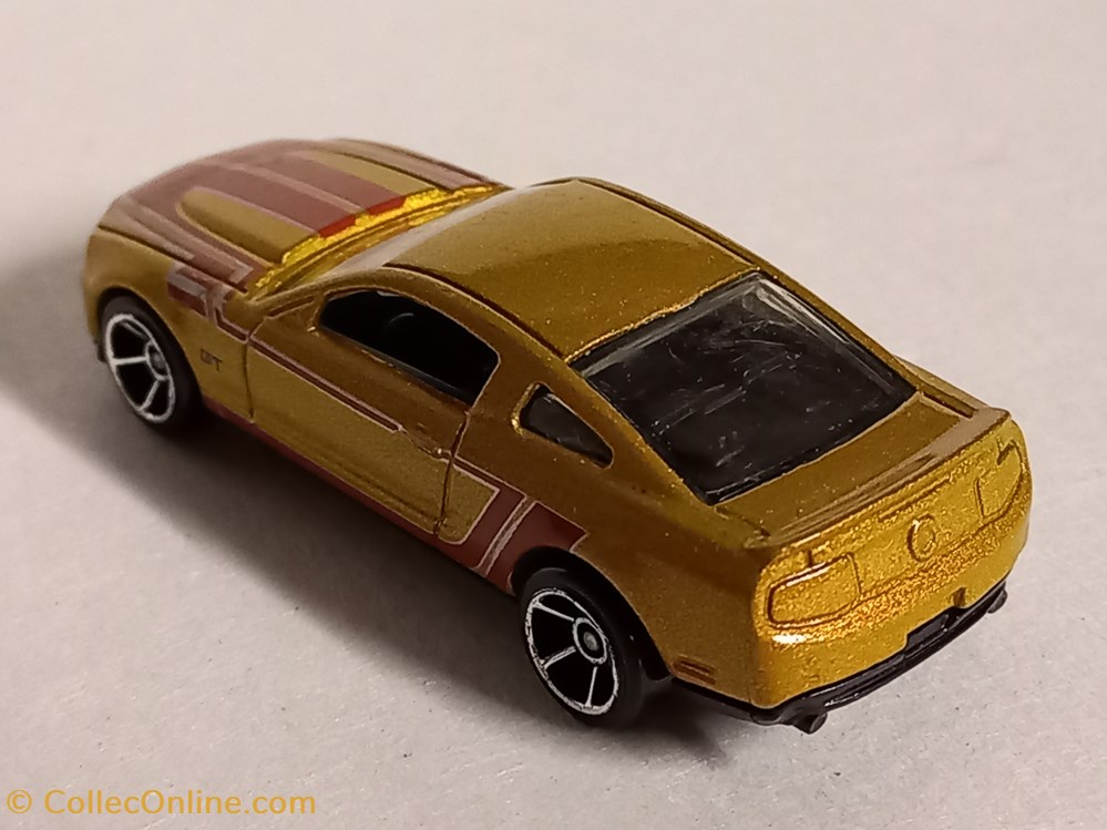 2010 Ford Mustang GT modeles reduits voitures 2010 ford mustang gt