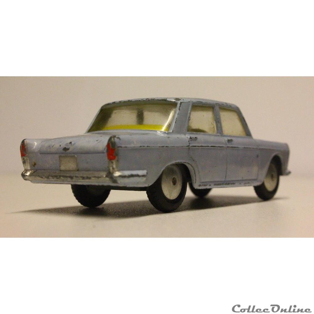 modele reduit voiture fiat 1800