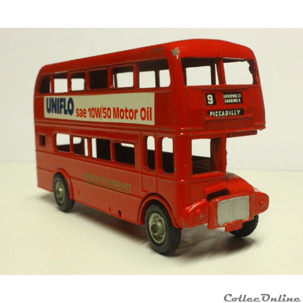 A Budgie Toy A.E.C. "Routemaster" 64 Seater 4 modeles reduits voitures a budgie toy a e c routemaster 64 seater