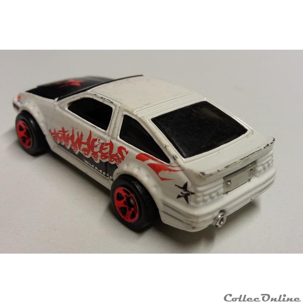 Toyota AE-86 Corolla modele reduit voiture toyota ae 86 corolla