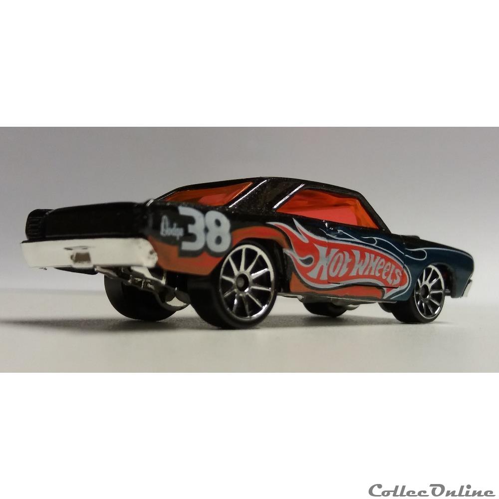 Dodge Dart 5 modele reduit voiture dodge dart