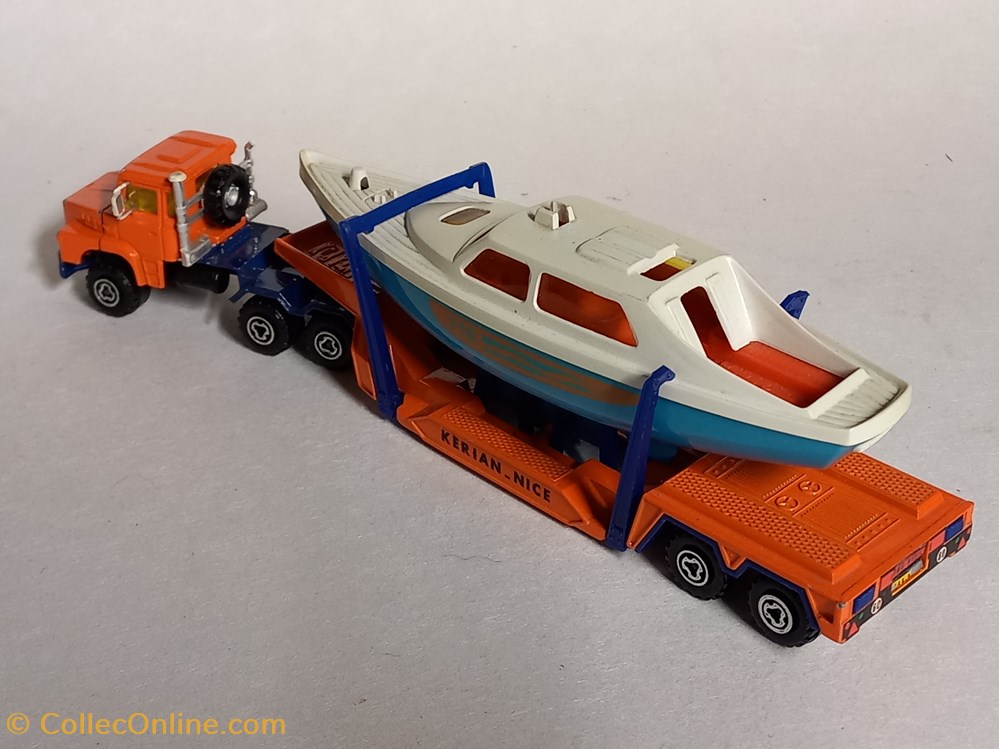 Scania porte-bateau modeles reduits voitures scania porte bateau