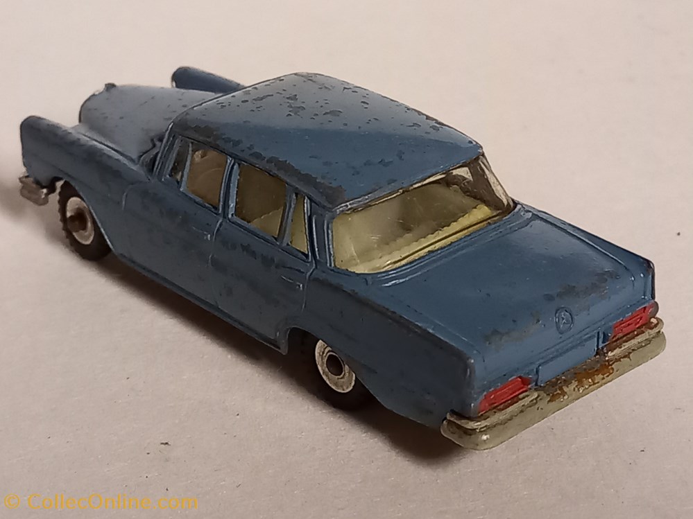 Mercedes Benz 220 SE modeles reduits voitures mercedes benz 220 se