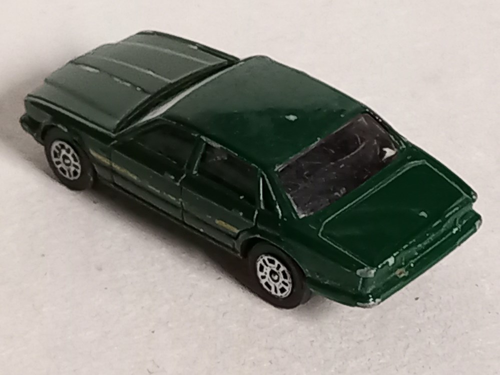 Jaguar XJ40 modeles reduits voitures jaguar xj40