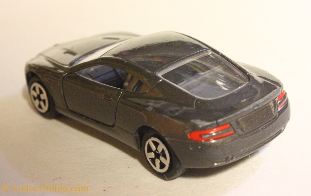 Aston Martin DB9 modeles reduits voitures aston martin db9