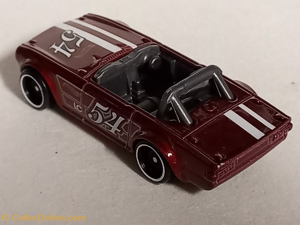 Triumph TR6 modeles reduits voitures triumph tr6