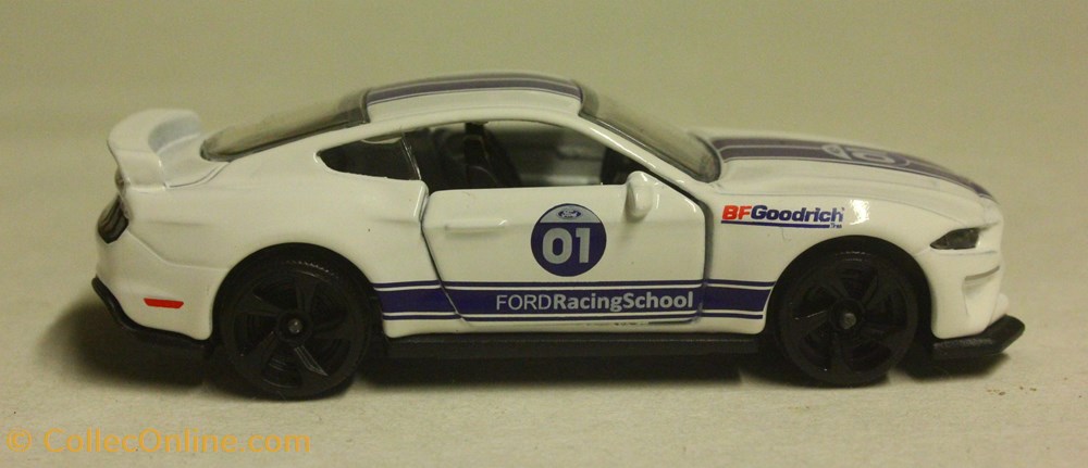 Ford Mustang GT 4 modeles reduits voitures ford mustang gt