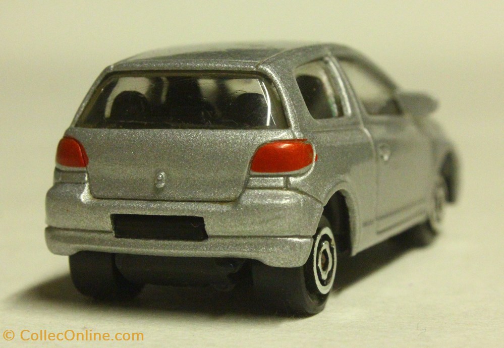 modeles reduits voitures toyota yaris