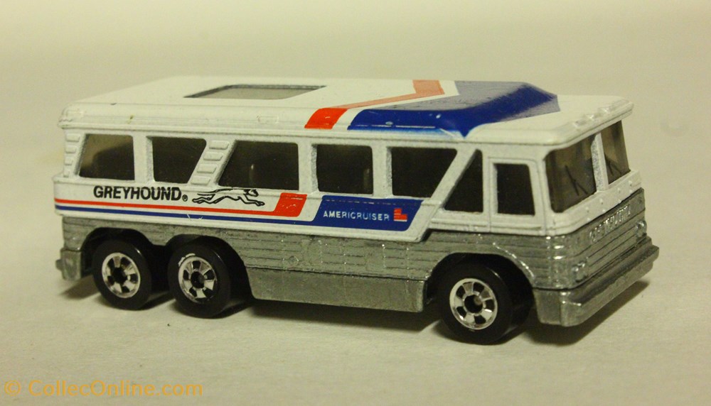 Greyhound MC-8 3 modeles reduits voitures greyhound mc 8