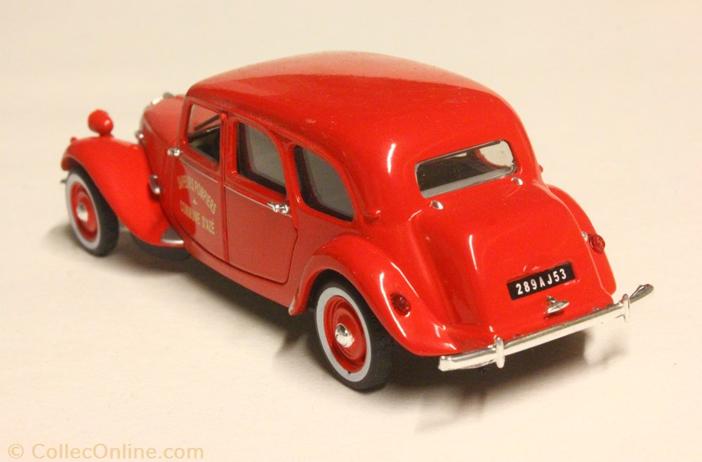 modele reduit voiture citroen traction 11cv