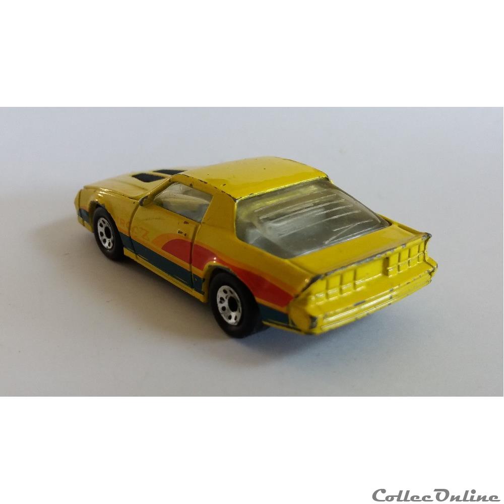 Chevrolet Camaro IROC-Z 28 - 1985 3 modele reduit voiture chevrolet camaro iroc z 28 1985