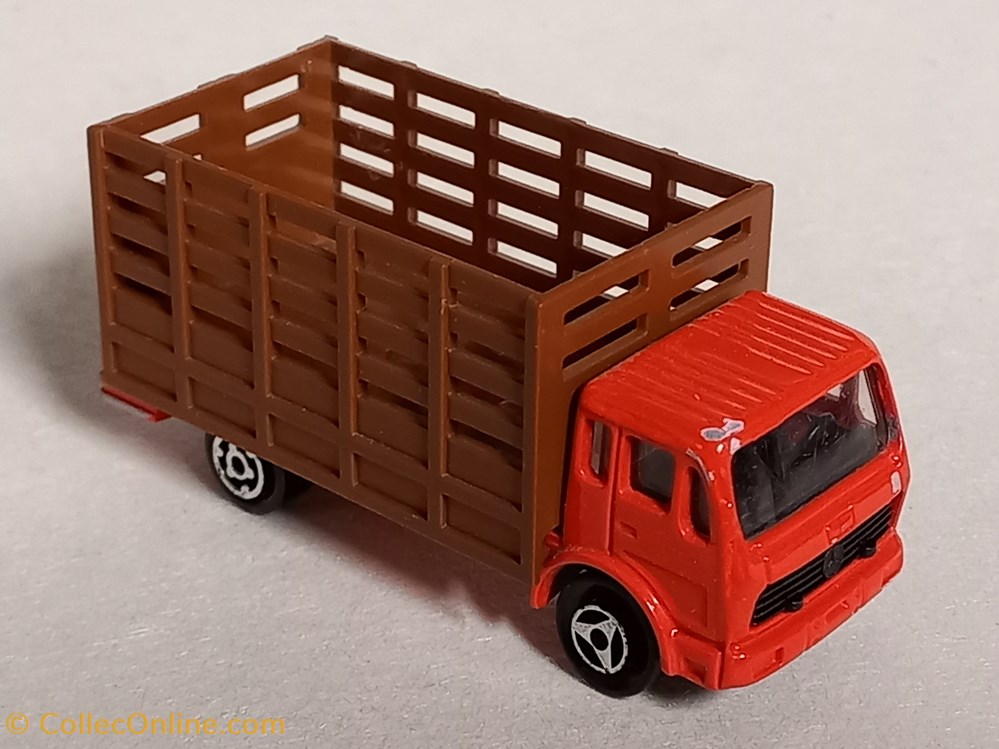 modeles reduits voitures camion mercedes