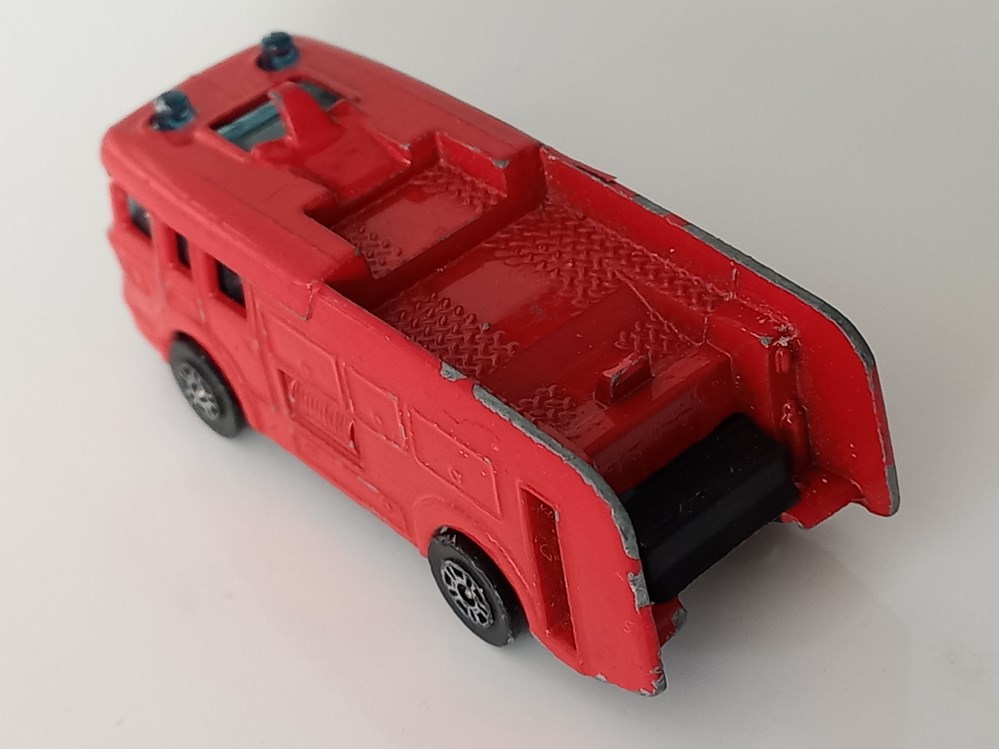 modeles reduits voitures erf fire tender