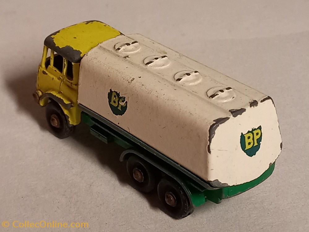 modeles reduits voitures bedford petrol tanker