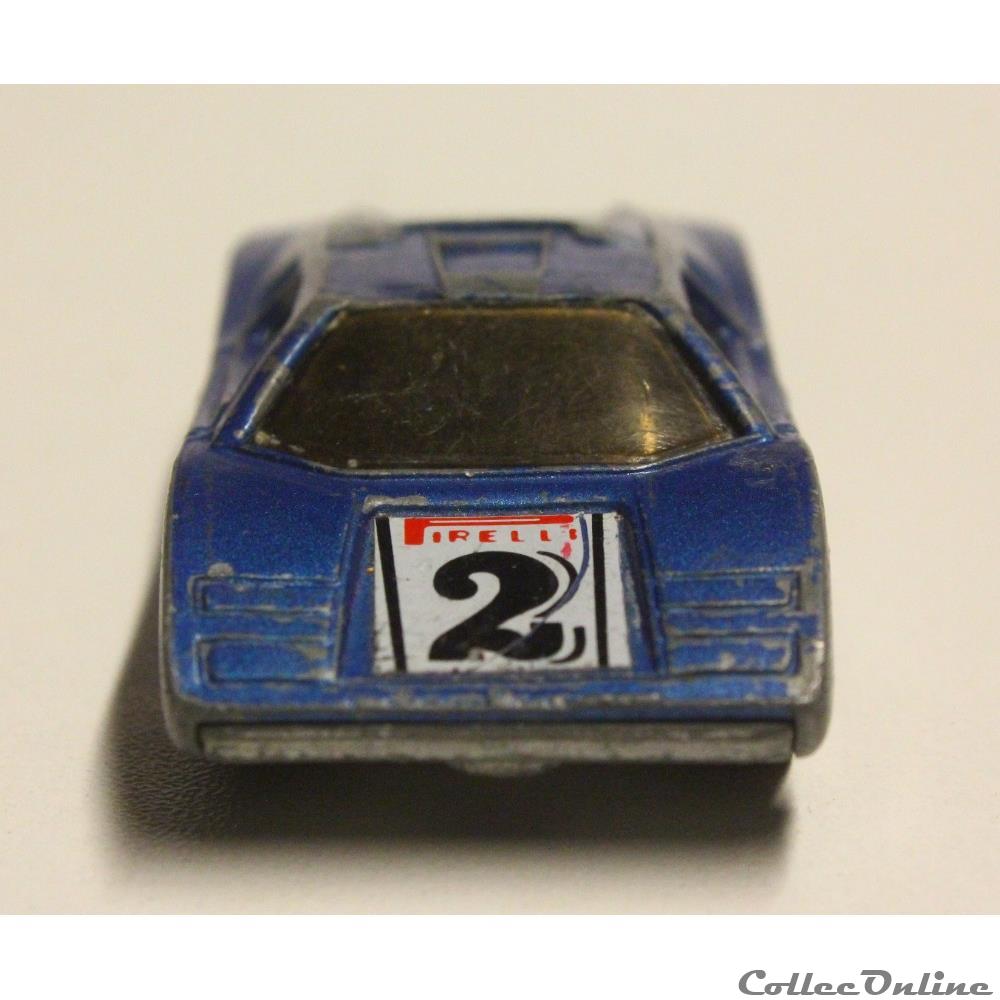 modele reduit voiture lamborghini countach
