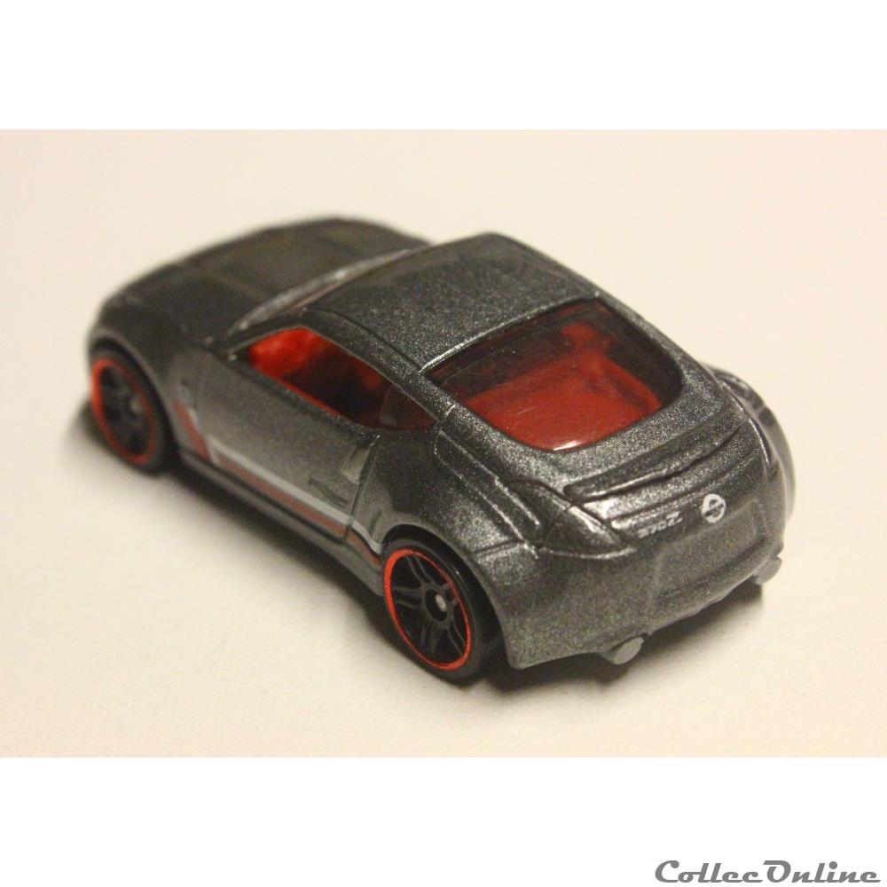 modele reduit voiture nissan 370z