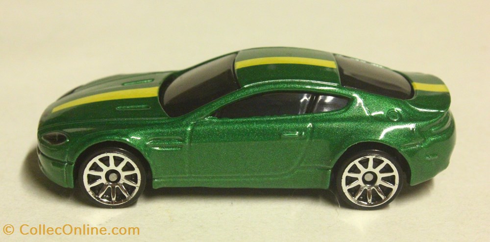 Aston Martin V8 Vantage 3 modeles reduits voitures aston martin v8 vantage