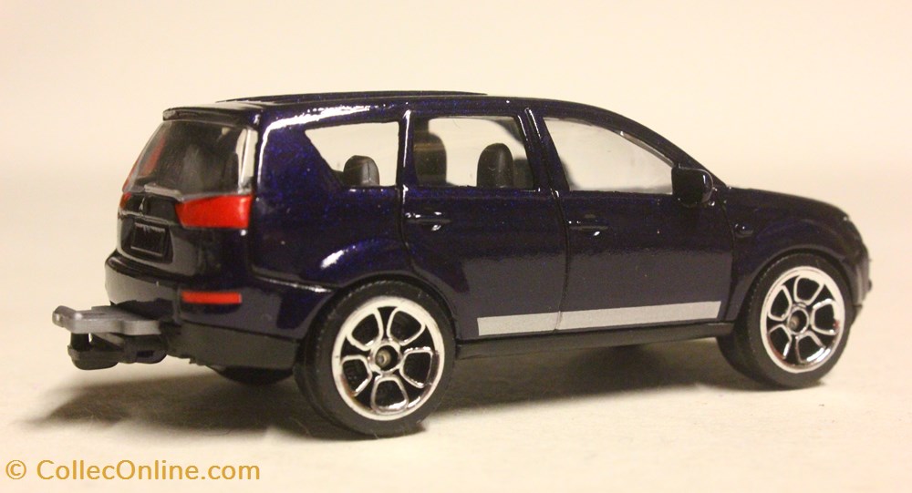 Mitsubishi Outlander 4 modeles reduits voitures mitsubishi outlander