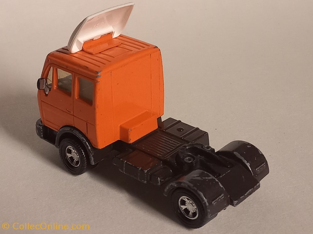 modeles reduits voitures mercedes truck