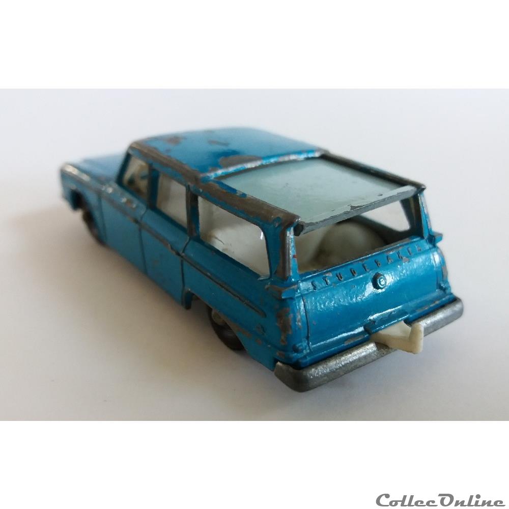 Studebaker Lark Wagonaire 2 modele reduit voiture studebaker lark wagonaire