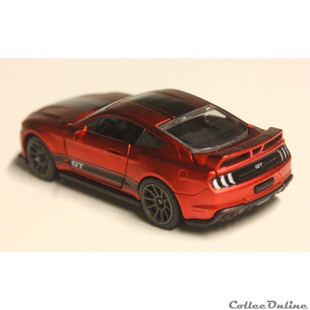 Ford Mustang GT 2 modele reduit voiture ford mustang gt