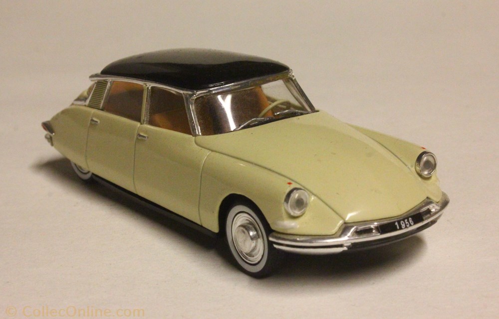 modele reduit voiture citroen ds 19