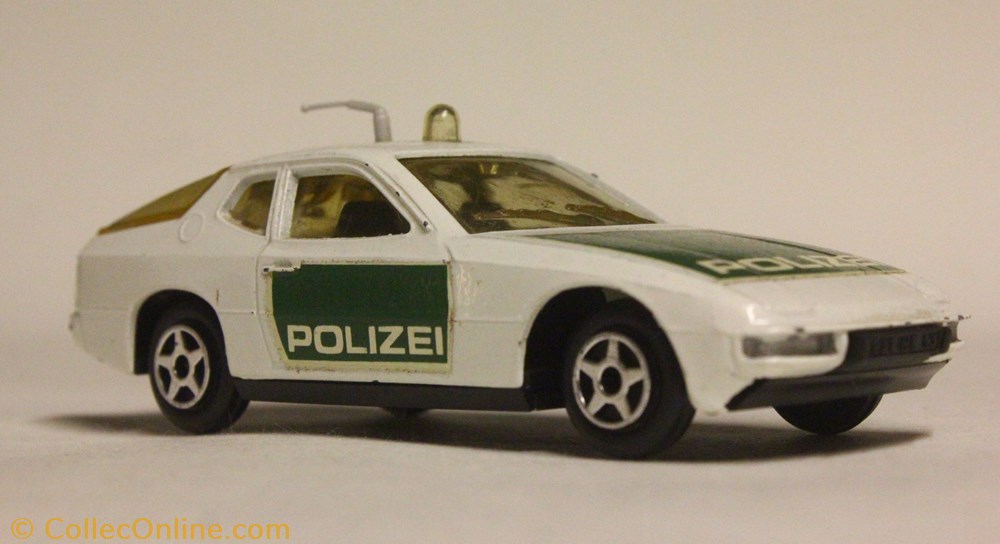 Porsche 924 5 modele reduit voiture porsche 924