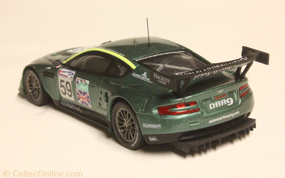 modele reduit voiture aston martin dbr9