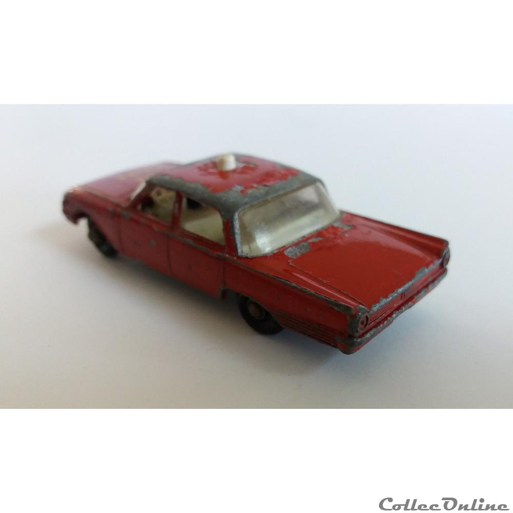 modele reduit voiture ford fairlane fire chies car