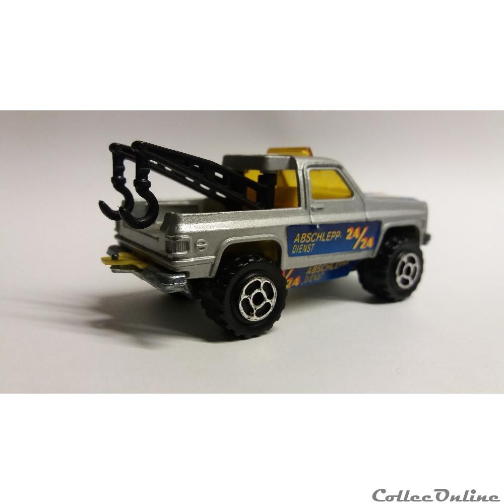 modele reduit voiture chevrolet blazer 4x4 depanneuse