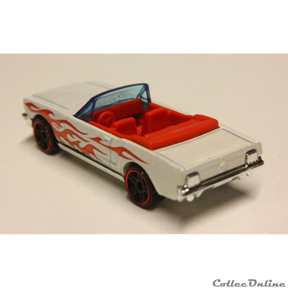 '65 Mustang Convertible 2 modele reduit voiture 65 mustang convertible