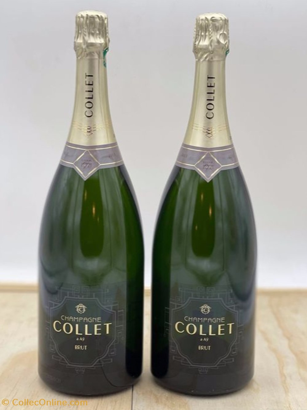Collet brut - Champagne Brut - 2 Magnums (1,5 l) vin france collet brut champagne brut 2 magnums 1 5 l