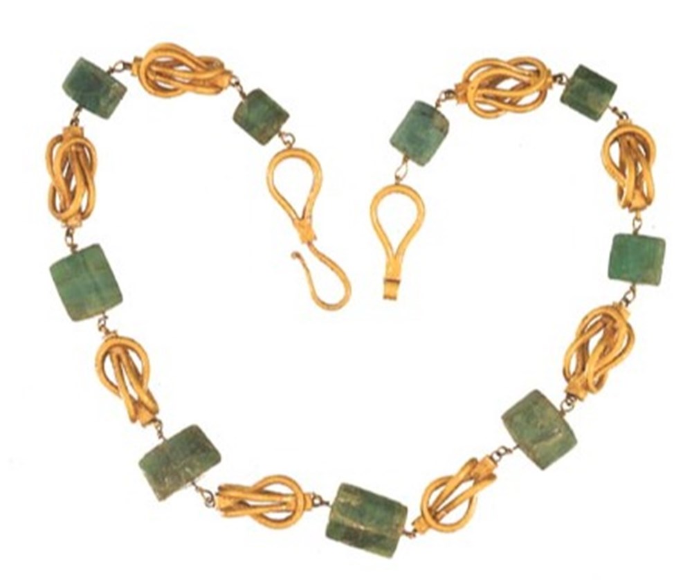 collier or et emeraude tresor de vaise 260 ap j c