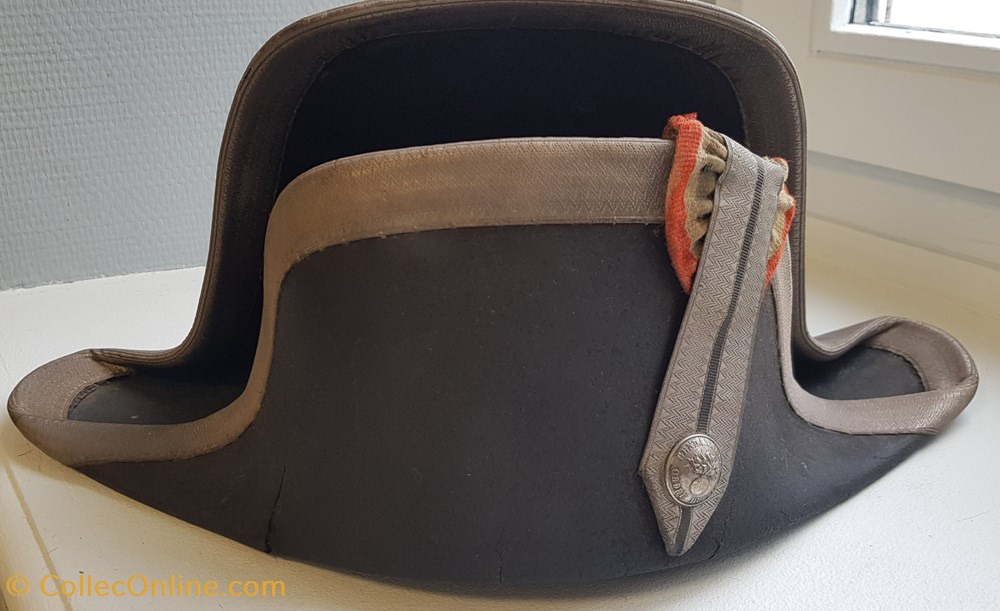 Chapeau 1872 militaria police gendarmerie chapeau 1872